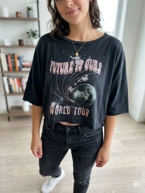 Grayson / Threads Future Is Ours World Tour Graphic Crop Top Black XXL 100% Cott